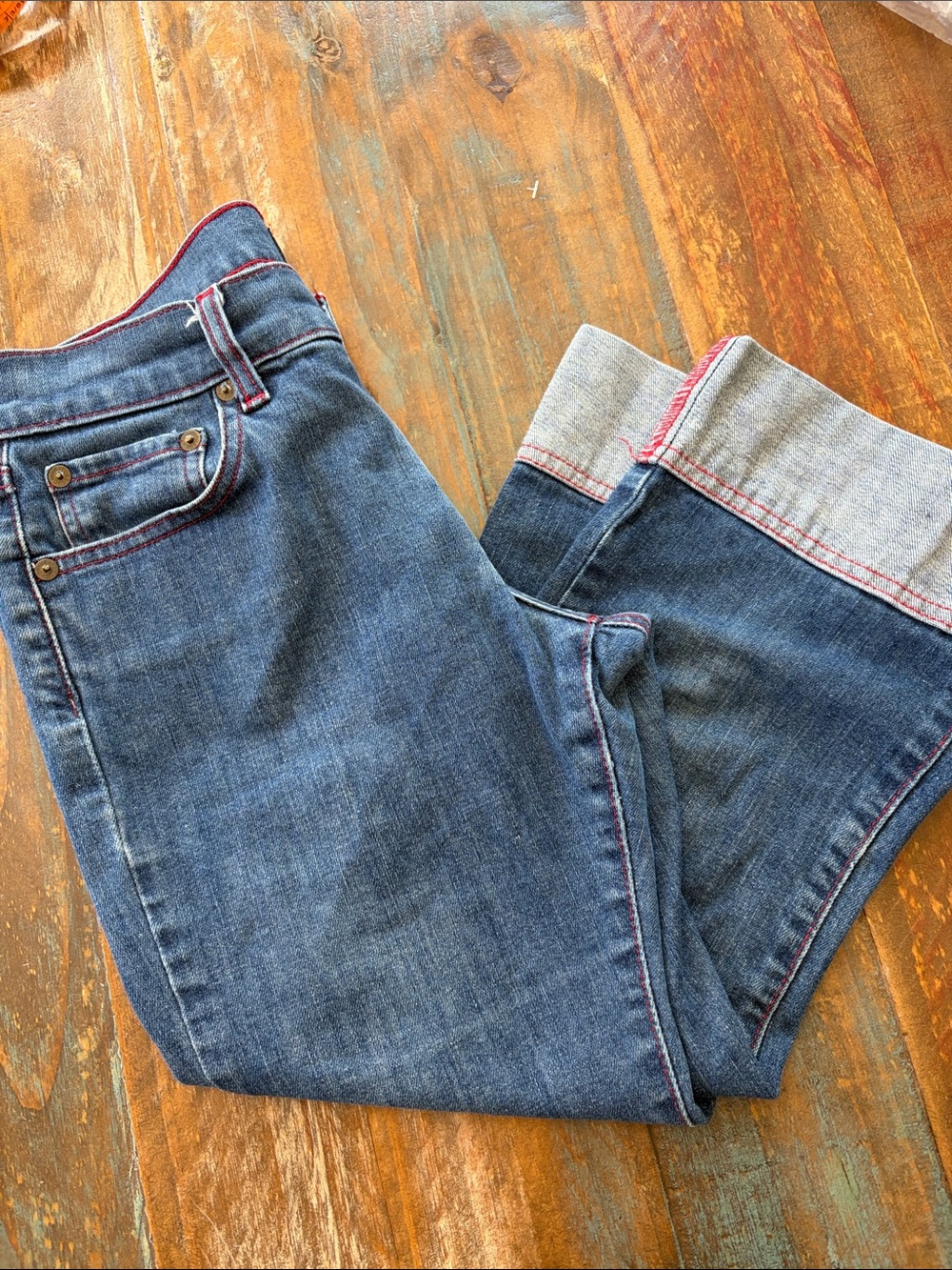 Fossil Dark Blue Straight-Leg Cropped Jeans with Red Trim